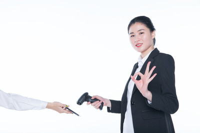 年轻女服务员 微笑背后的故事与图文制作技巧